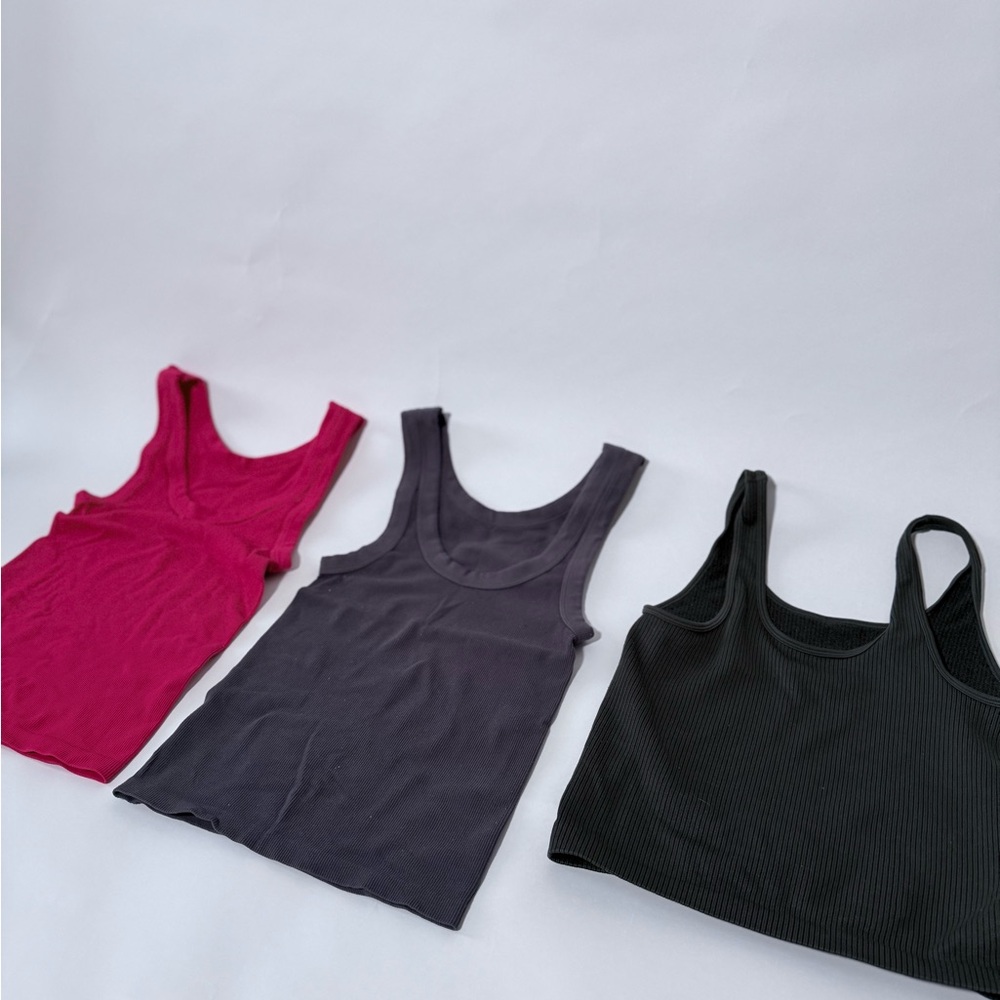 3 pack - Women's Sleeveless Tank Top - Black, Gray, Pink